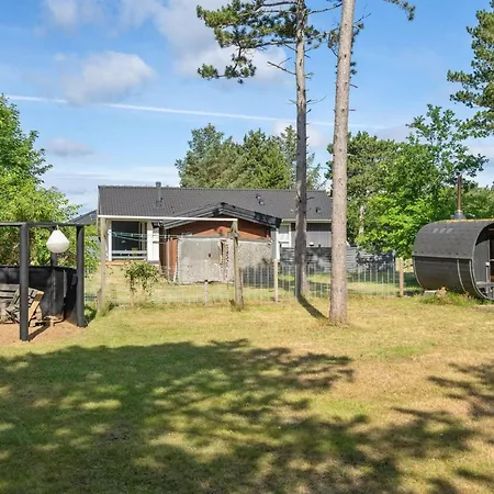 Sahra - 200m From The Sea By Interhome Feriehus